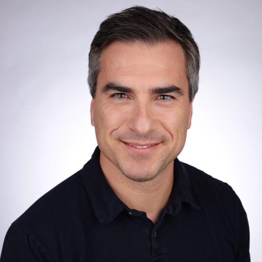 Naftali Holtz   - Profile Picture